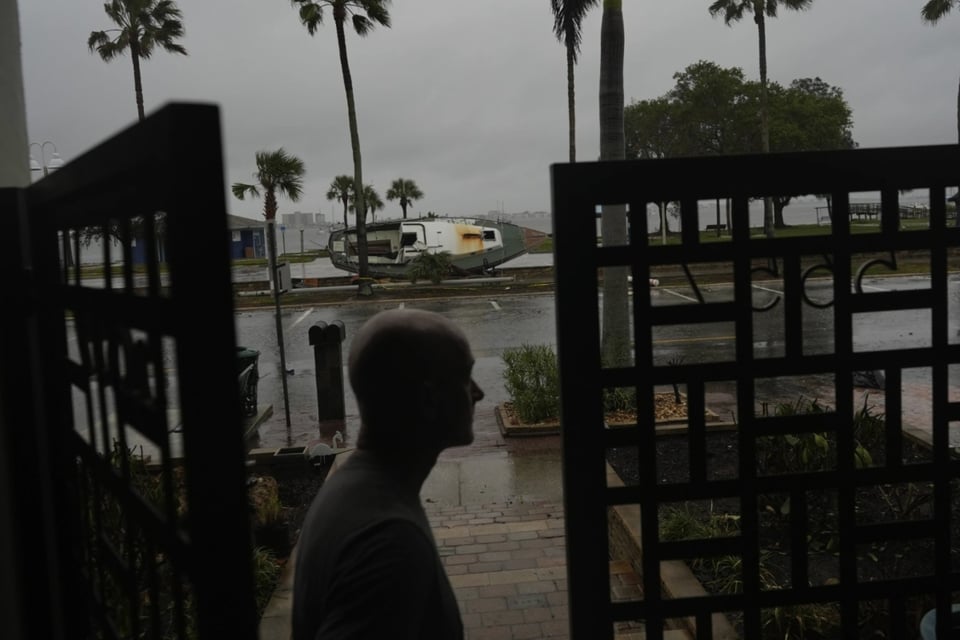 Milton toca tierra Florida, huracán, alerta, Florida, MundoNOW