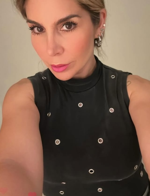 roba, marido, Karla, amiga, fans