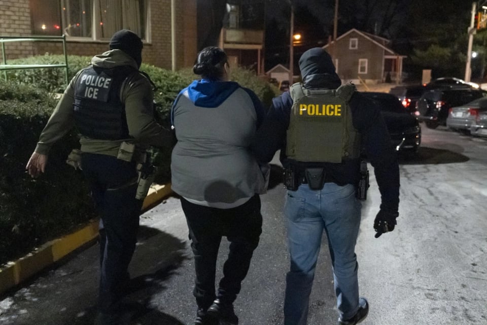 IME IMMIGRATION ICE, Los Angeles, Mundonow, ICE Prepares Immigration Operation