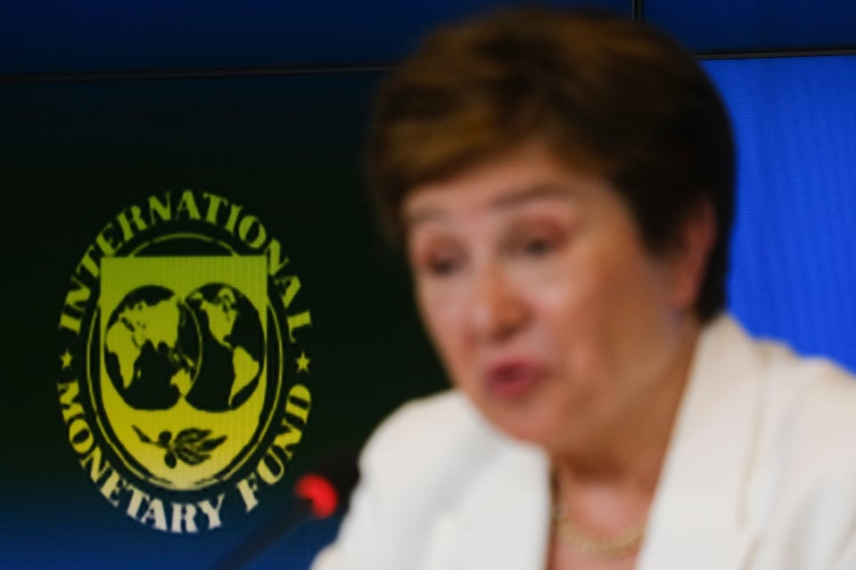 IMF Warns, Trump, International Monetary Fund, Mundonow