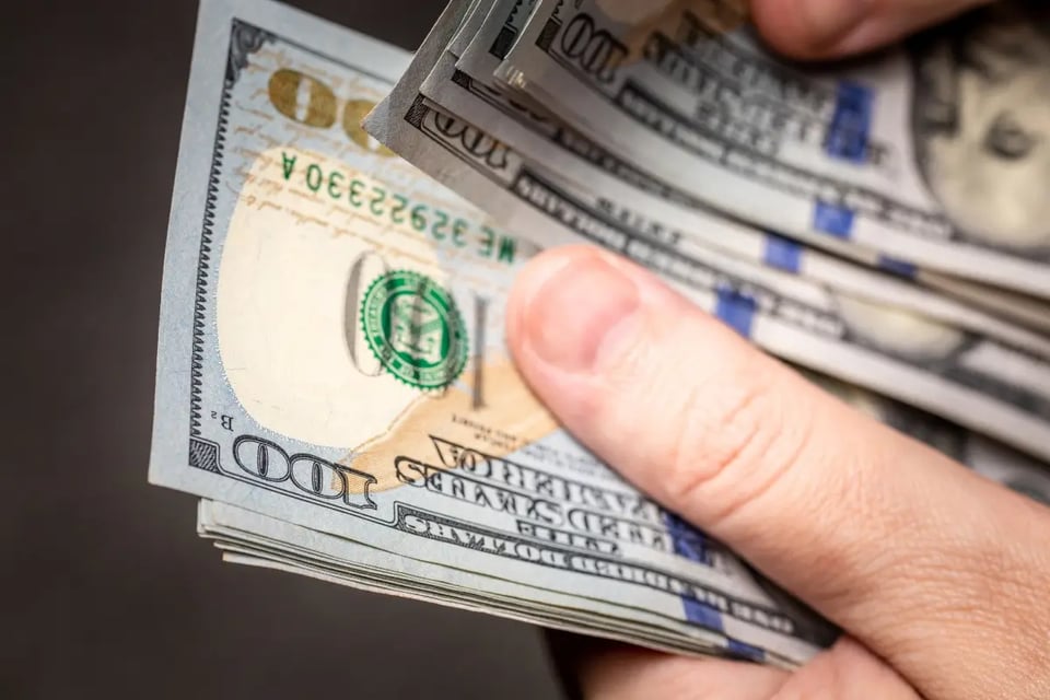 dinero en efectivo, financiamiento personal
