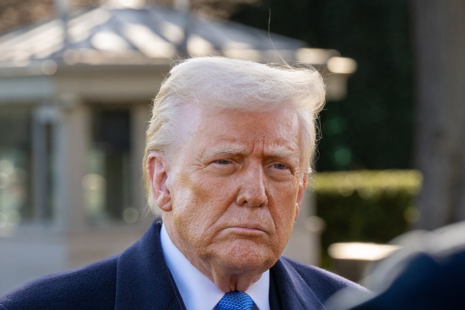 Stonewall, Donald, historia, MundoNOW