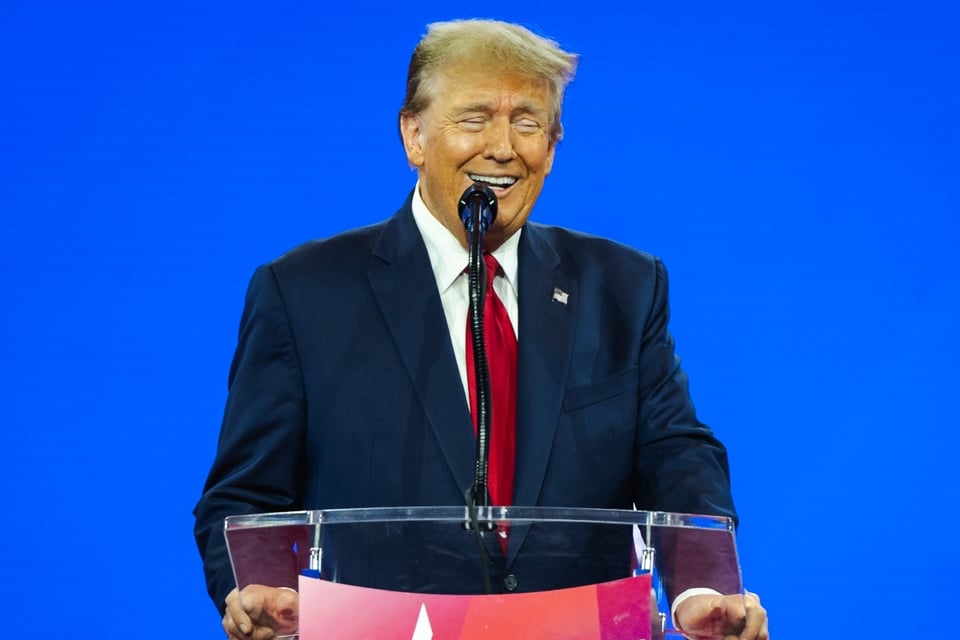 órdenes, Trump, trans MundoNOW