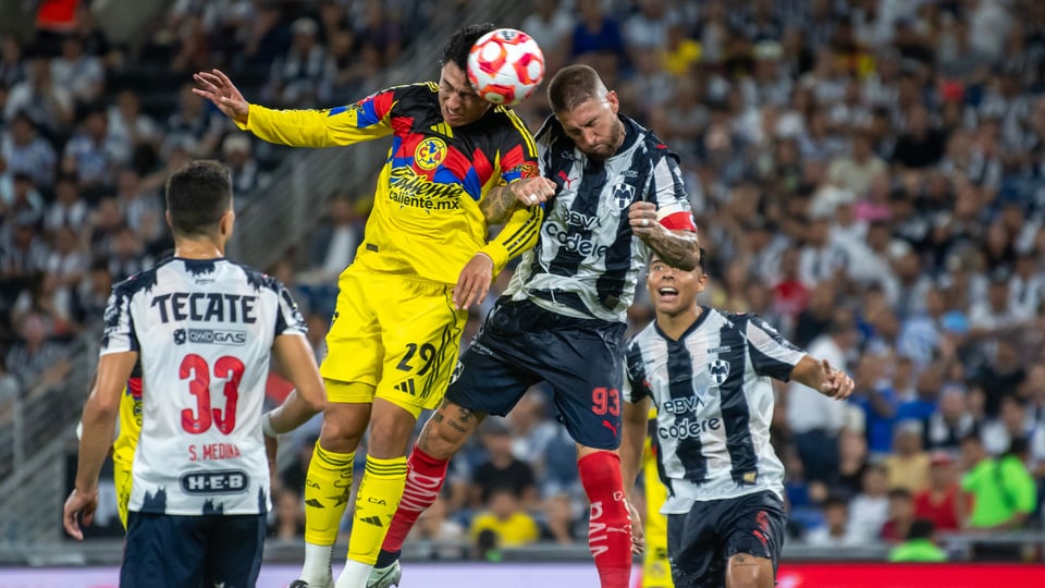 Rayados y América empatan 2-2