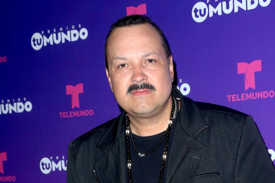 Pepe Aguilar se declara migrante con orgullo