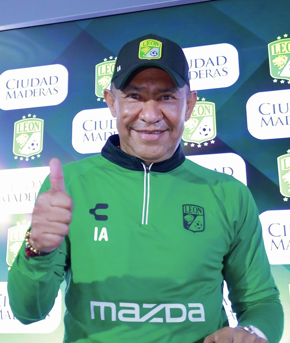 Nacho Ambriz regresa al León en medio de rumores por su apariencia