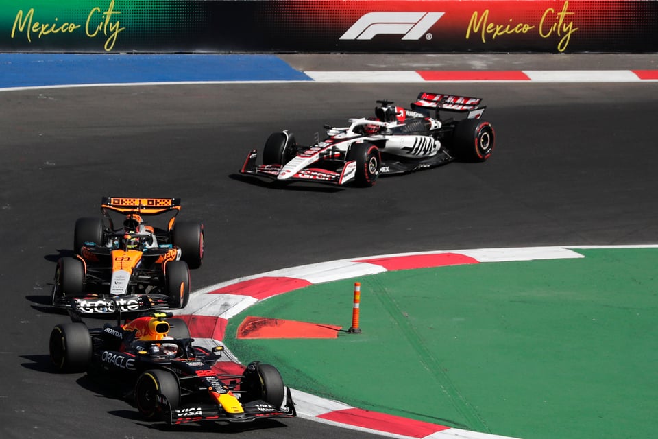 Pelea entre aficionados empaña el GP de México 2025