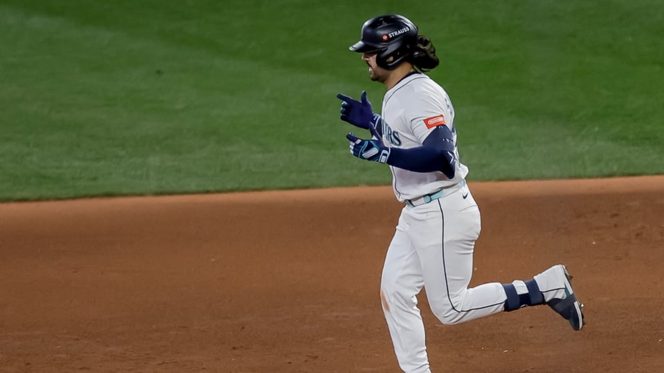 Eugenio Suárez pega grand slam y Seattle toma ventaja