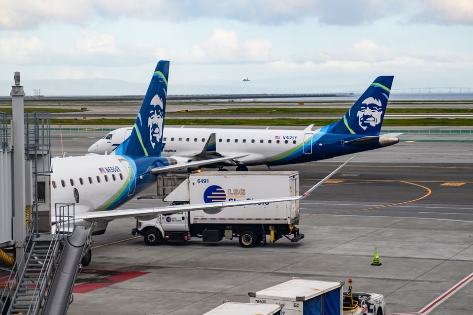 Alaska Airlines, falla informática, cancelaciones de vuelos, MundoNOW