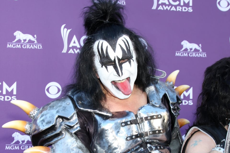 Gene Simmons, accidente coche, California MundoNOW