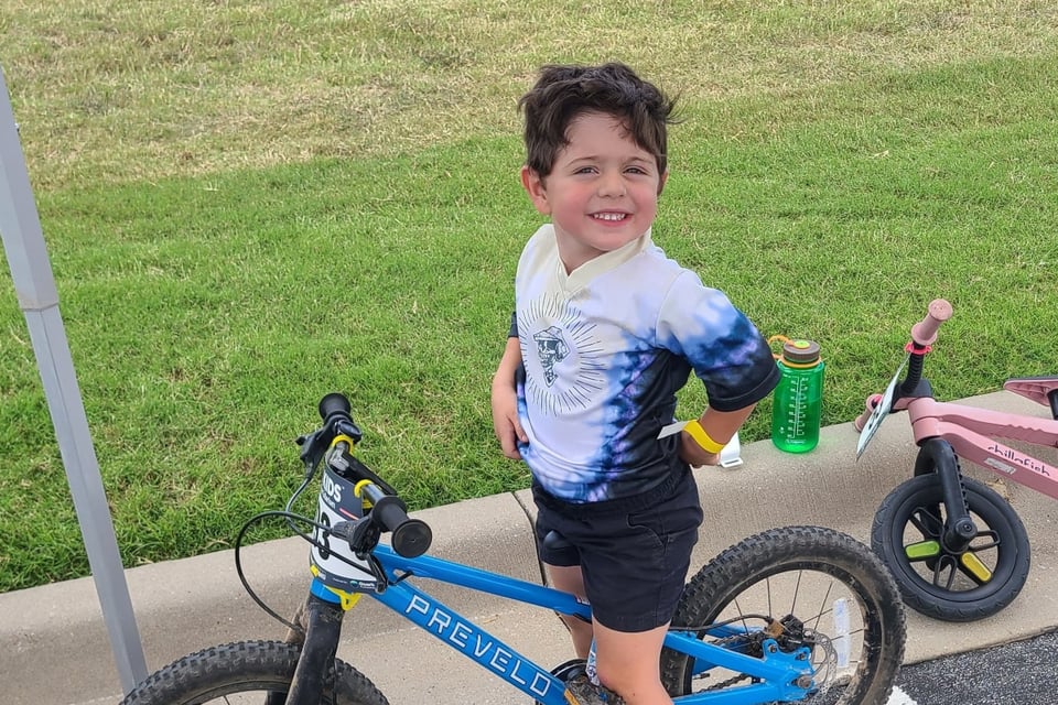 Niño con leucemia, Nathan James Acosta, GoFundMe MundoNOW