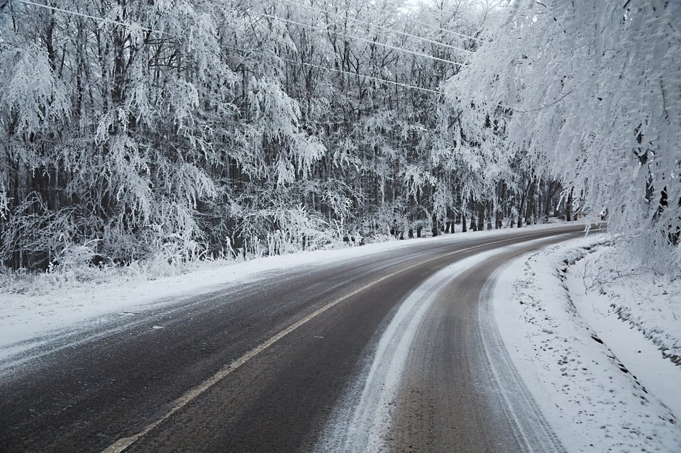 Nieve intensa, apagones, tormenta MundoNOW