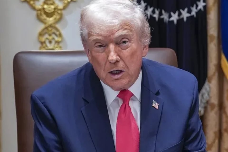 Trump critica, Polémica por multa, X, MundoNOW
