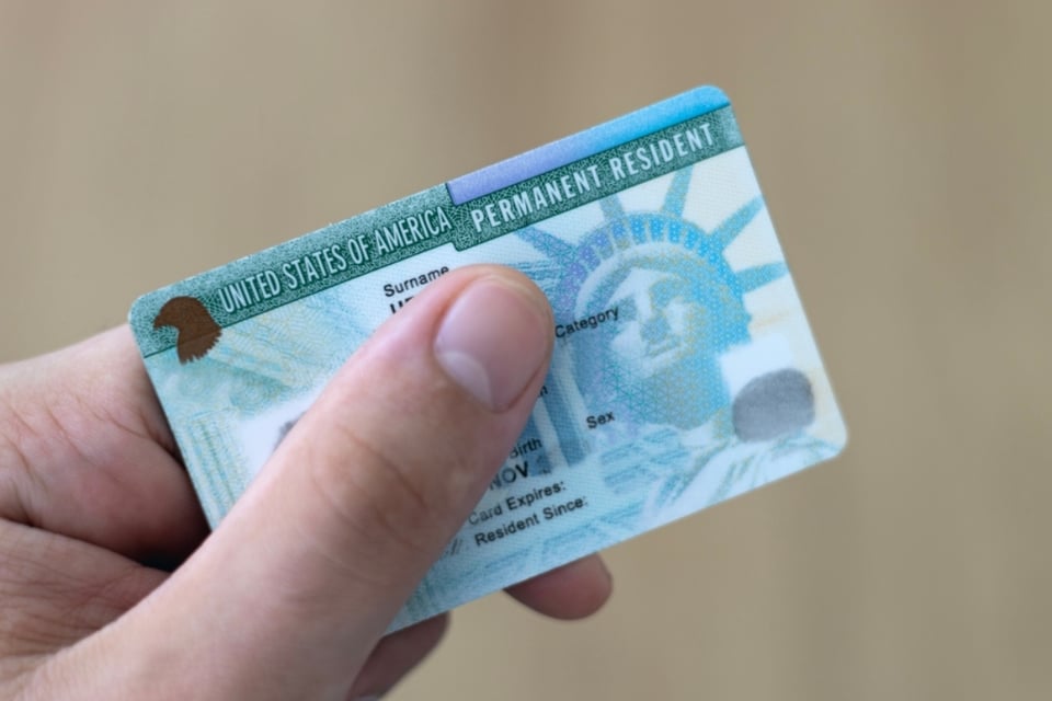 Eliminar la doble ciudadanía, US Bill Seeks to Eliminate Dual Citizenship