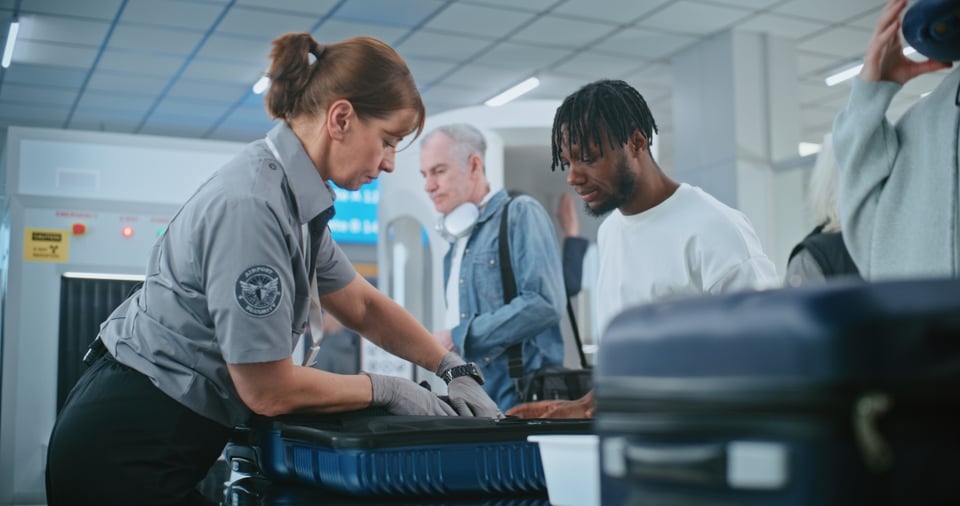 TSA e ICE: intercambio de información aérea