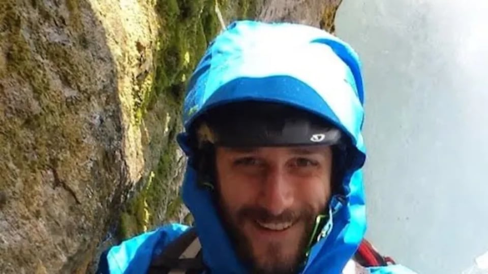 Recaudación de fondos para Alex Pretti y apoyo familiar, Alex Pretti GoFundMe Fundraiser Raises $500,000 Within Hours