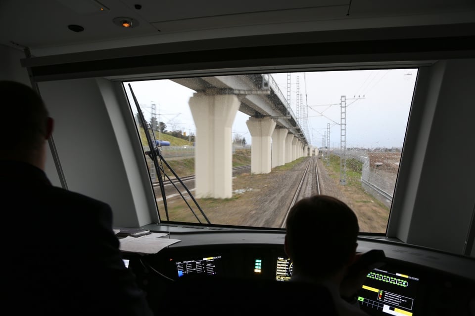 Tren, grúa, accidente ferroviario MundoNOW