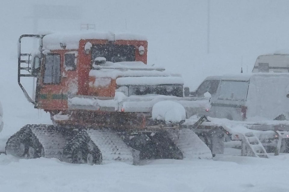 Ocho muertos por avalancha, Rescate, California MundoNOW
