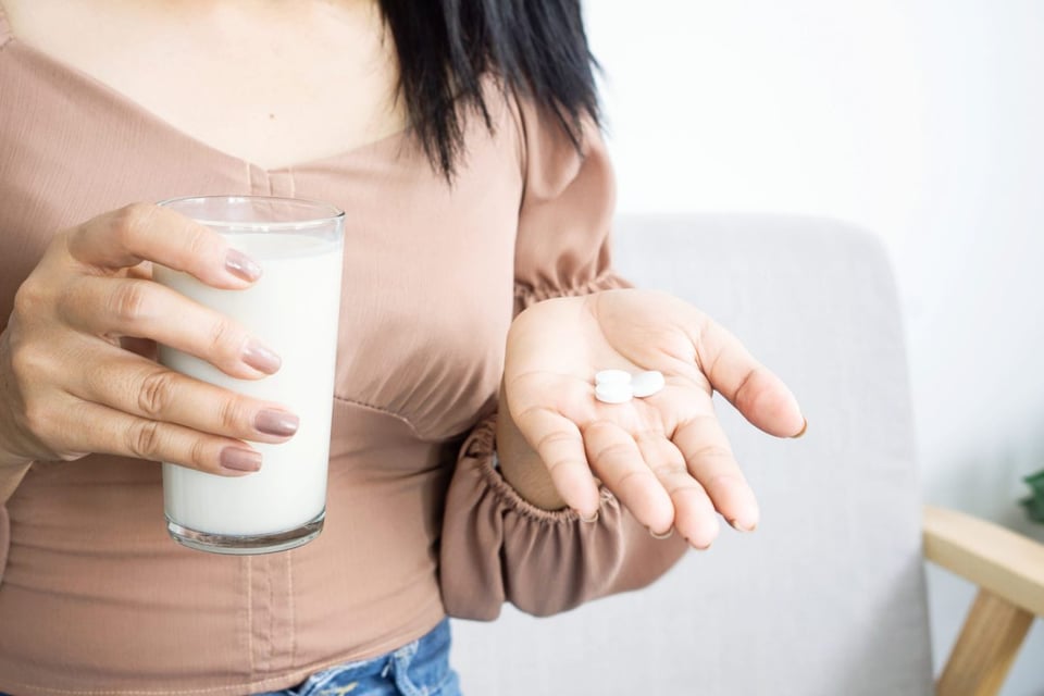 medicamentos, leche, medicina, interaccion, mexcla 