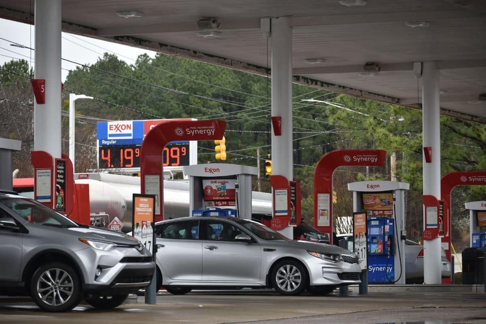 gasolina sube en California
