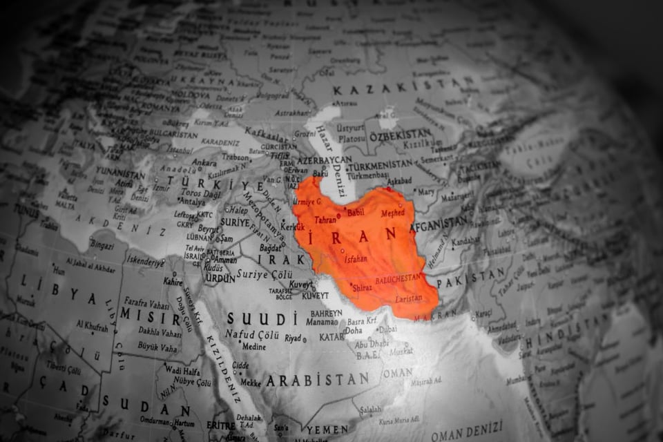 guerra con iran afecta tasas hipotecarias