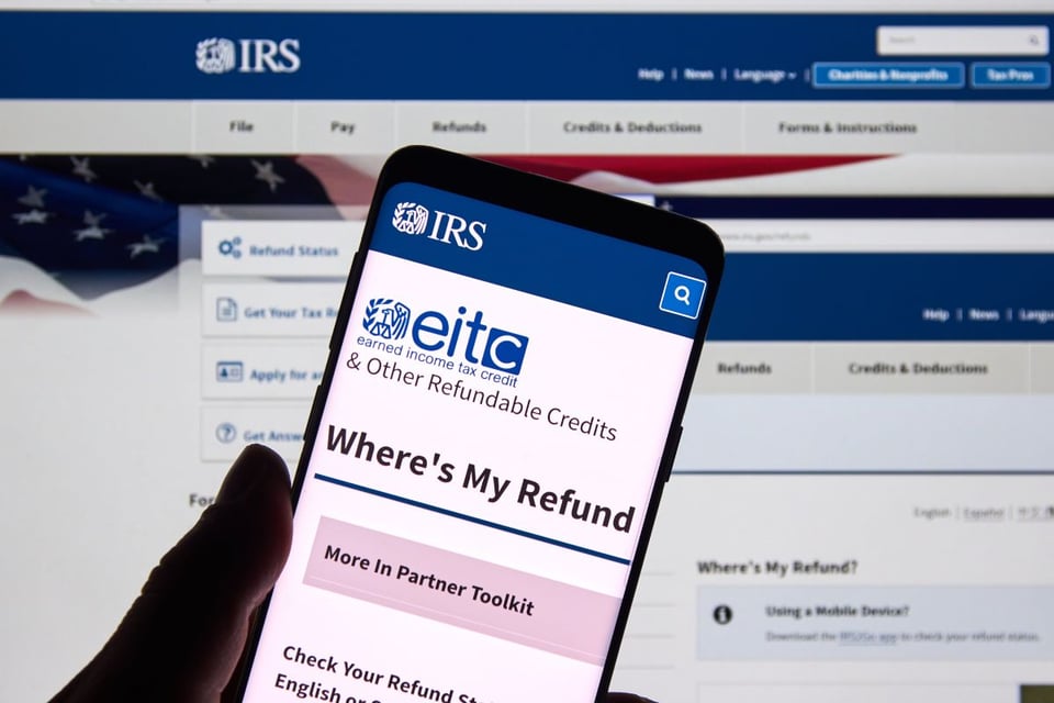 cómo recibir reembolso rápido IRS