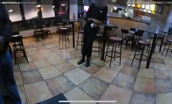 VIDEOS MUESTRAN COMIDA DE RATA EN SUCURSAL