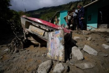 Archivado como: Avalancha en sur de Colombia