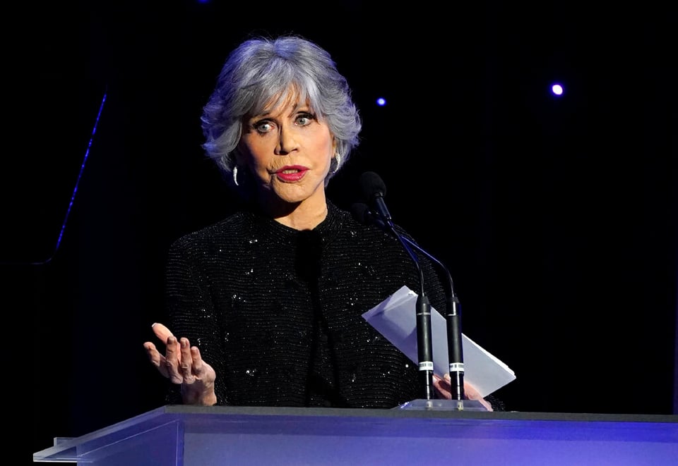 Jane Fonda refuerza trabajo para prevenir embarazo adolescente