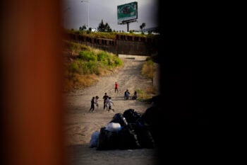 US court reverses ruling