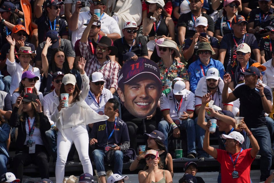 aficionados, mexico, carrera, checo