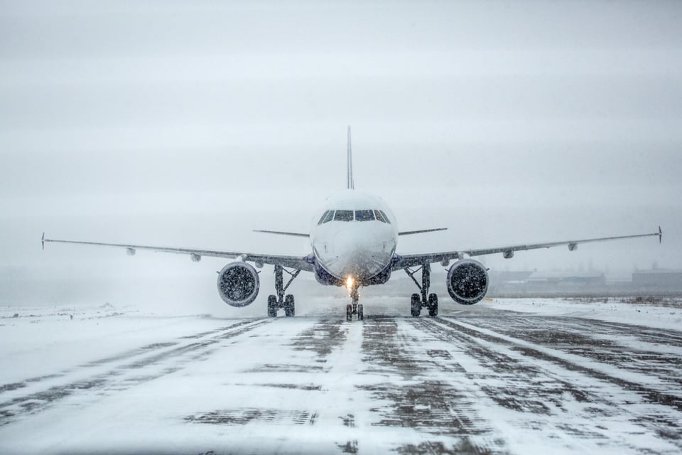 Tormenta invernal vuelos cancelados, nieve, EEUU, MundoNOW