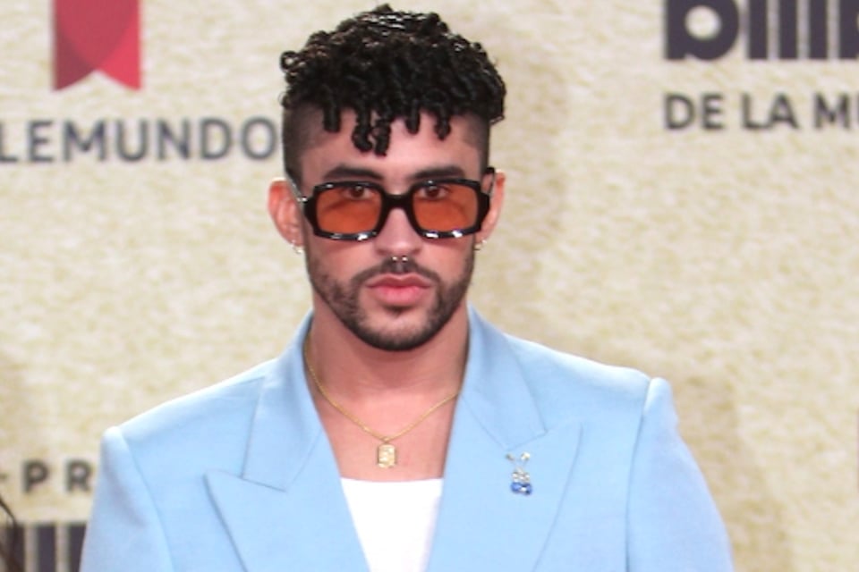 Singer, Controversy, Speculations, Celebrities, Bad Bunny in gay bar