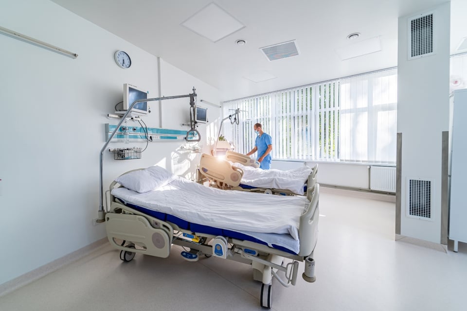 Hospital, muerte, senador, James Buckley, MundoNow