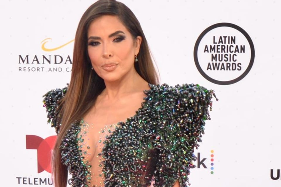 Gloria Trevi, artist, famous, thinness, disease