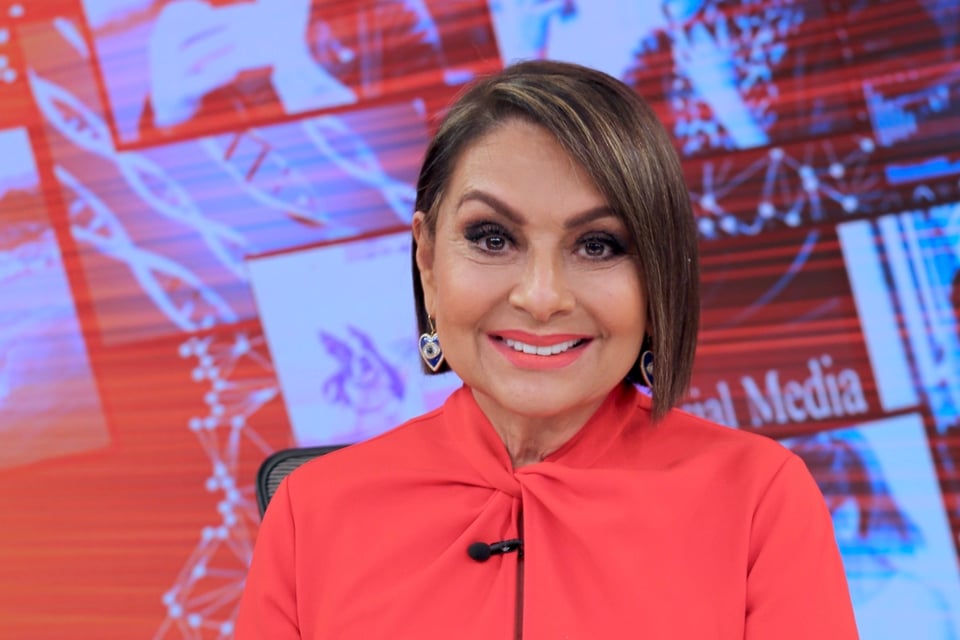 Famosa, comunicóloga, Despierta América, Univision, carisma