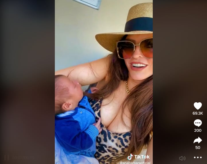 Ana Bárbara ¿tuvo bebé y lo presenta en redes sociales?