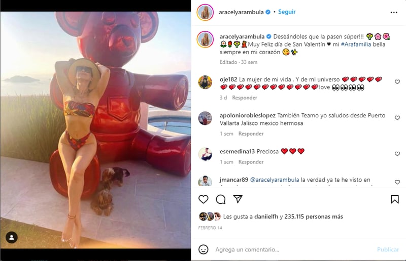 Aracely Arámbula no duda en complacer a sus seguidores