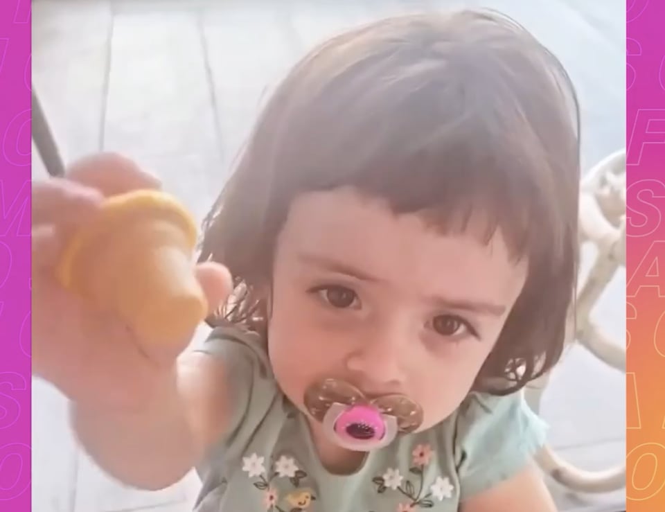 Le cortó el fleco y la hija de Michelle Galván se veía muy mal