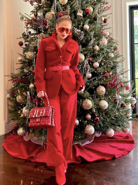 Jennifer Lopez as Christmas Pie