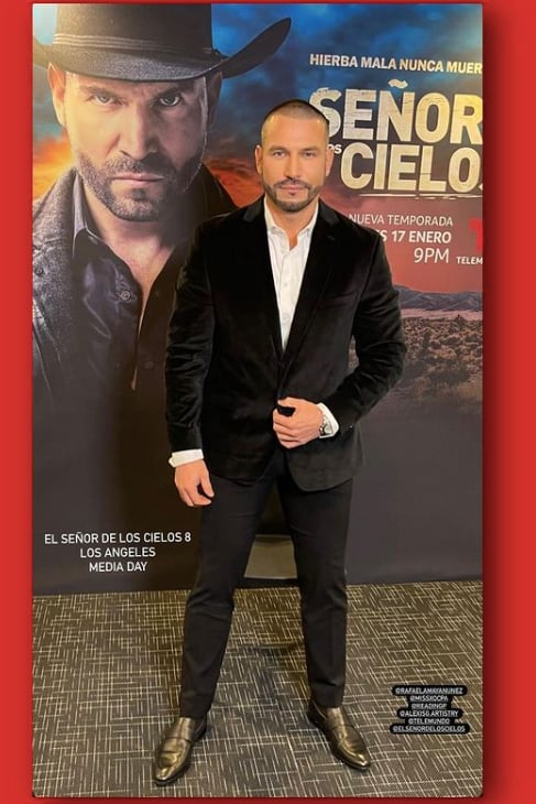 Rafael Amaya y su novia