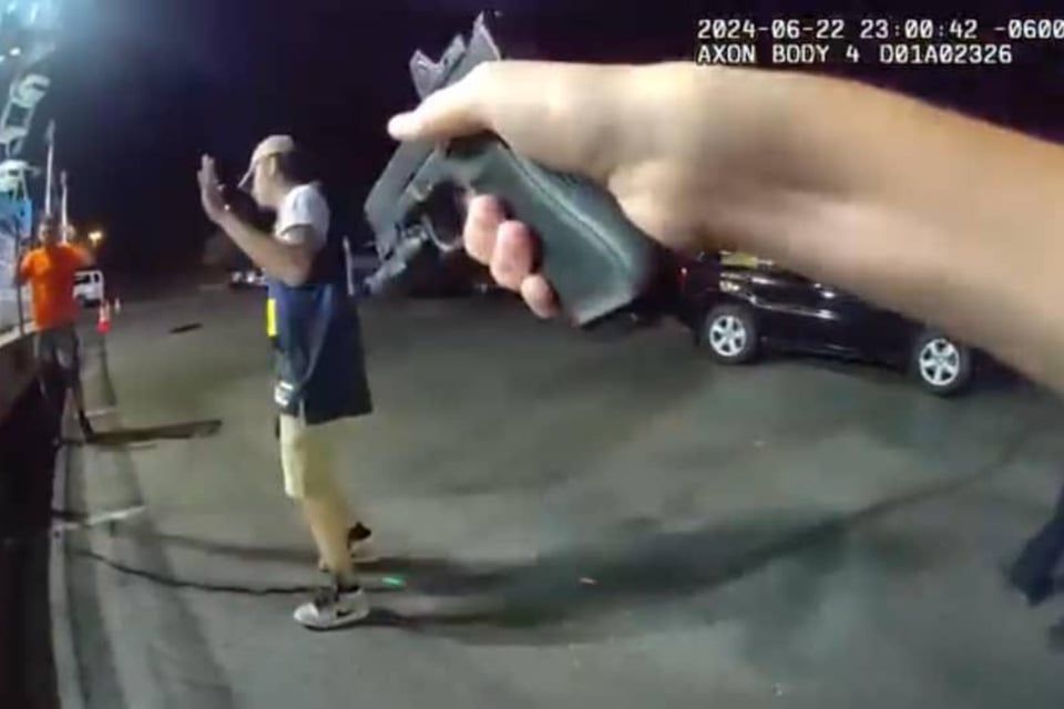 Crimen, Armas, EEUU, Feria, Luis Penaloz amenaza a empleado