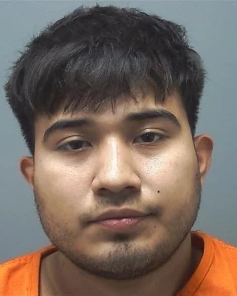 Crónica Policía arresta jóvenes
