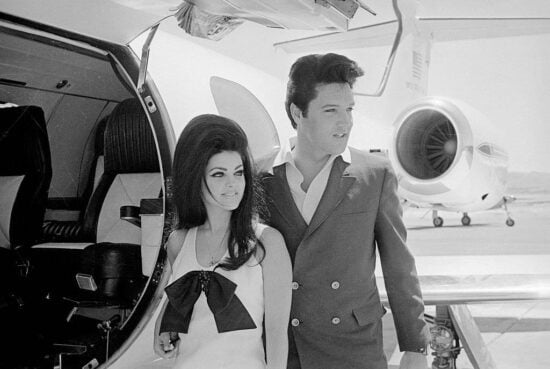 Elvis y Priscilla Presley, cantante, blanco y negro, pareja elegante, MundoNOW