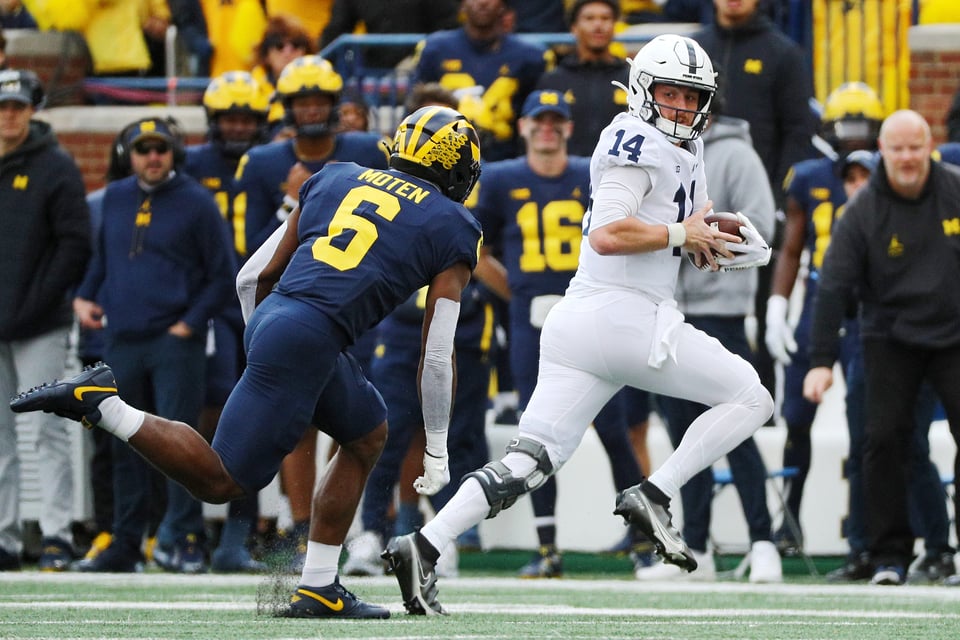 Los Wolverines de Michigan 'molieron' el campo