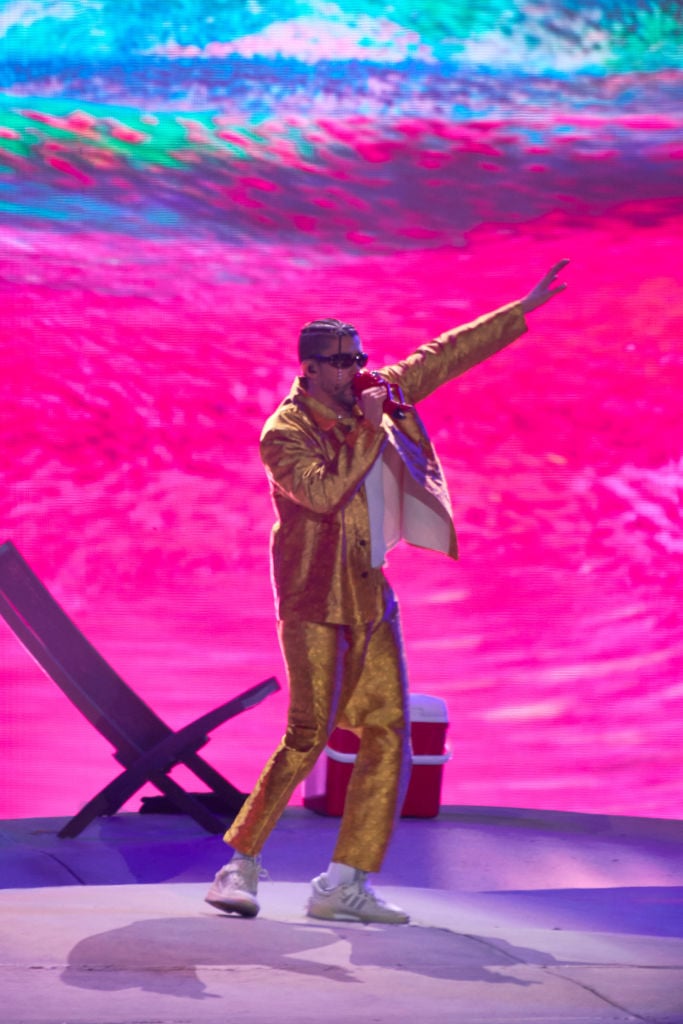 Fanática revela a qué huele Bad Bunny