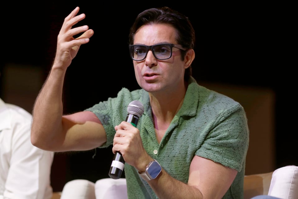 Ernesto D’Alessio fin matrimonio: Les dan apoyo