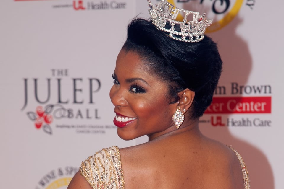 Djuan Trent, Miss Kentucky 2010, concurso de belleza, Pride, MundoNOW