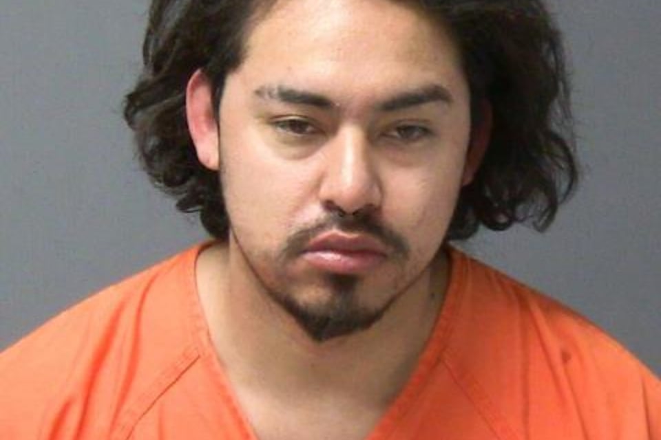 illegal, drugs, arrested, Wisconsin, Eduardo Gonzalez, mugshot, MundoNOW