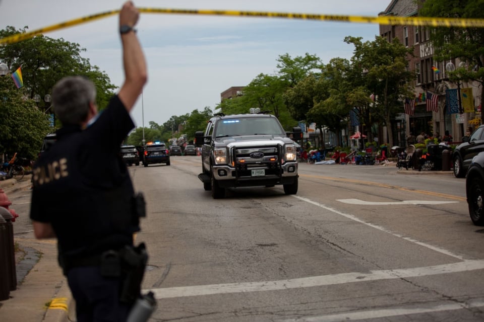 Confirm active situation after shooting in parade